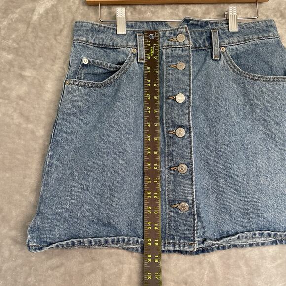 Levis Denim Mini Skirt Womens 29 Notch A-Line Button Front Blue Jean Vintage Y2K - Picture 4 of 8
